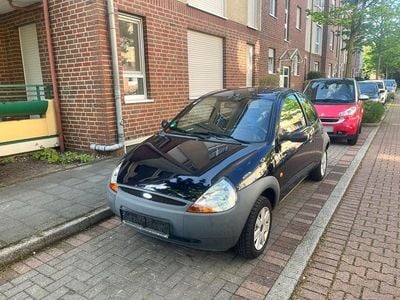 Begagnad Ford Ka 60 HK (44 kW) 2006 Blå Halvkombi