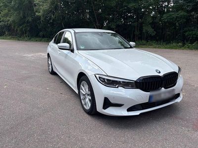 BMW 330e