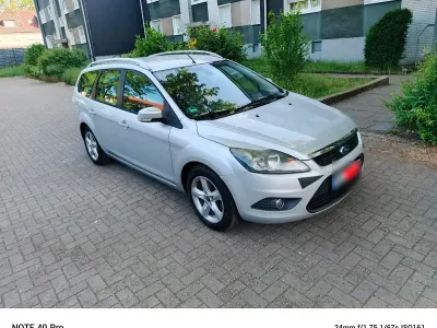 Gebraucht Ford Focus 101 PS (74 kW) 2010 Grau Kombi