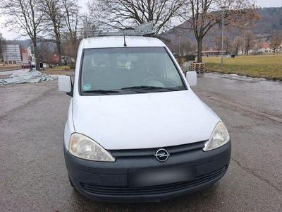 Schwarz Gebraucht 2011 Opel Combo Van / Kleinbus | 3.900 € (Fairer Preis)