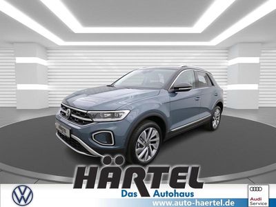 New VW T-Roc Style 150 HP (110 kW) 2025 Blue SUV