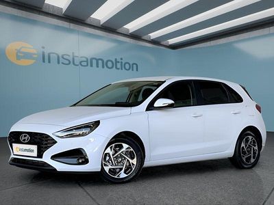Neu Hyundai i30 101 PS (74 kW) 2025 Weiß Limousine