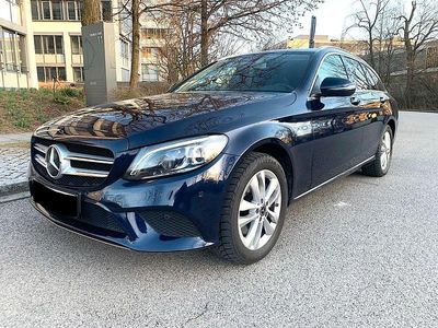 Blau Gebraucht 2020 Mercedes C300e Limousine | 28.890 € (Fairer Preis)
