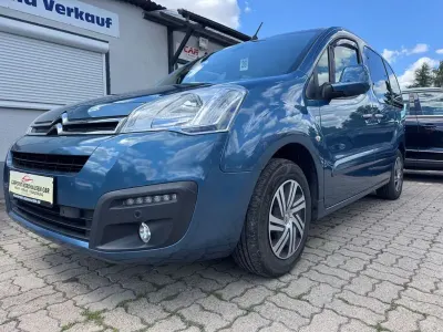 Gebraucht Citroën Berlingo SELECTION 99 PS (72 kW) 2016 Blau Van / Kleinbus
