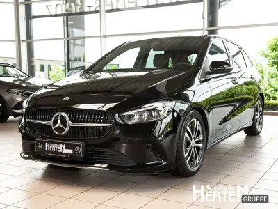Gebraucht Mercedes B200 Progressive 163 PS (119 kW) 2025 Lack kosmosschwarz Kleinwagen