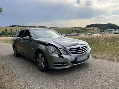 Gebraucht Mercedes E220 Avantgarde 170 PS (125 kW) 2011 Schwarz Limousine