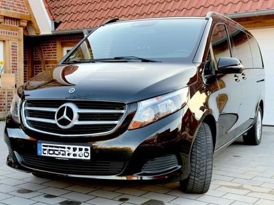 Mercedes V220