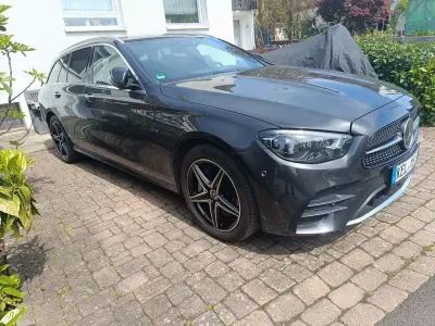 Gebraucht Mercedes E300 306 PS (225 kW) 2021 Schwarz Limousine