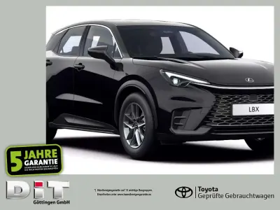 Ny Lexus LBX 136 HK (100 kW) 2026 Sort SUV