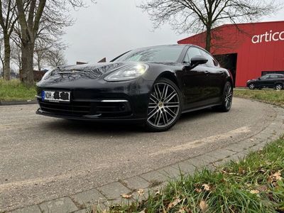 Porsche Panamera 4S