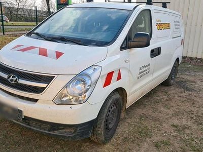 Hyundai H-1