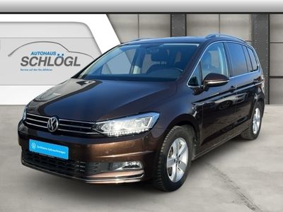 Gebraucht VW Touran Highline 150 PS (110 kW) 2016 Braun nutshell brown metallic metallic Van / Kleinbus