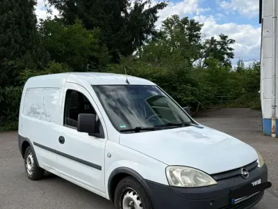 Gebraucht Opel Combo 75 PS (55 kW) 2008 Weiß Van / Kleinbus
