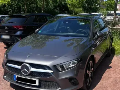Gebraucht Mercedes A200 163 PS (119 kW) 2018 Grau Kombi