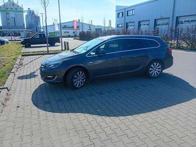 Gebraucht Opel Astra 110 PS (80 kW) 2015 Grau Kombi