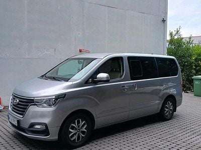 Hyundai H-1