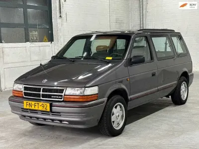 Gebraucht Chrysler Voyager 118 PS (86 kW) 1992 Grau Van / Kleinbus