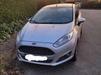 Silber Gebraucht 2016 Ford Fiesta SYNC Edition Kleinwagen | 3.800 € (Guter Preis)