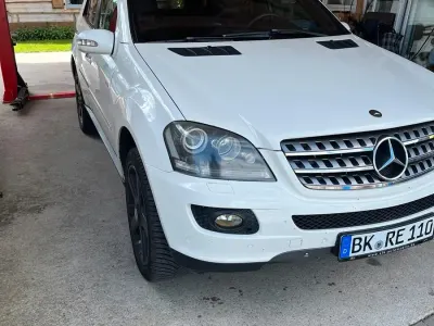 Gebraucht Mercedes ML320 224 PS (164 kW) 2009 Weiß SUV