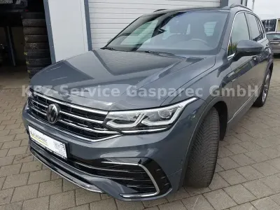 Second-hand VW Tiguan R-line 150 CP (110 kW) 2023 Gri SUV