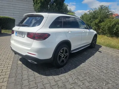 Gebraucht Mercedes GLC200 AMG 197 PS (144 kW) 2019 Weiß SUV