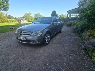 Mercedes 220