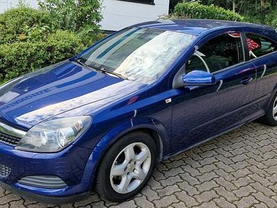 Opel Astra GTC