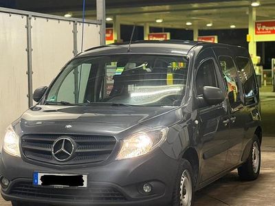 Mercedes Citan 111