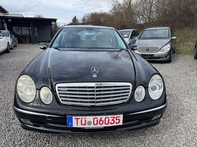 Gebraucht Mercedes E240 Avantgarde 177 PS (130 kW) 2002 Schwarz Limousine