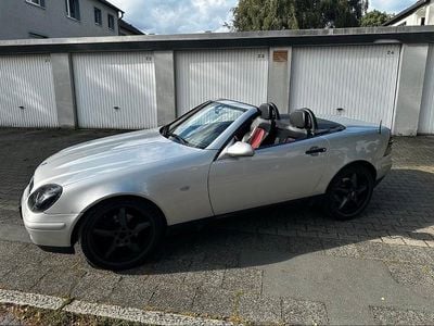Begagnad Mercedes SLK230 197 HK (144 kW) 1997 Silver Cab