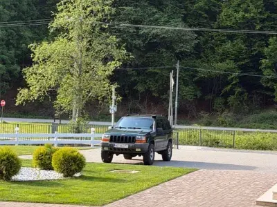 Occasion Jeep Grand Cherokee Laredo 116 ch (85 kW) 1997 Vert SUV