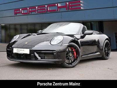 Porsche 911 Carrera 4 GTS