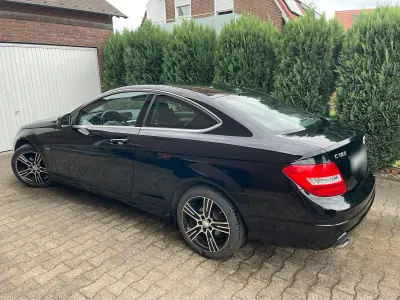Gebraucht Mercedes 180 AMG 156 PS (114 kW) 2014 Schwarz Limousine