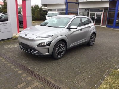 Gebraucht Hyundai Kona Select 150 kW (204 PS) 2022 Silber SUV