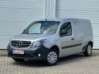 Gebraucht Mercedes Citan 111 110 PS (80 kW) 2018 Silber Van / Kleinbus