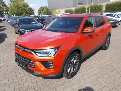 Gebraucht SsangYong Korando 163 PS (119 kW) 2021 Orange SUV