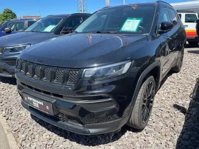 Gebraucht Jeep Compass 131 PS (96 kW) 2023 Schwarz SUV