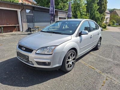 Gebraucht Ford Focus 101 PS (74 kW) 2007 Silber Limousine