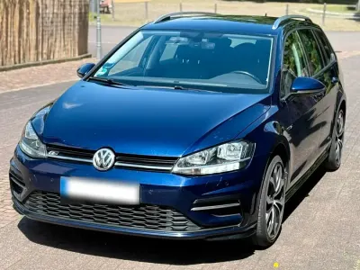 Gebraucht VW Golf VII R-line 150 PS (110 kW) 2020 Blau Kombi