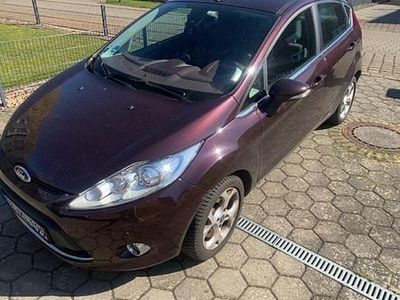 Gebraucht Ford Fiesta 116 PS (85 kW) 2011 Rot Kleinwagen