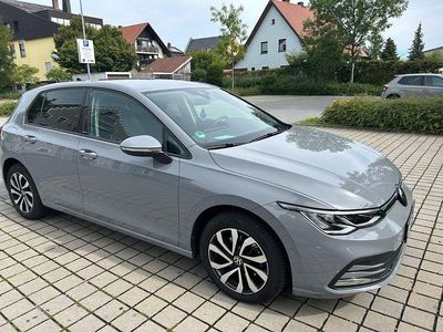 Usata VW Golf VIII Active 116 CV (85 kW) 2022 Grigio Berlina