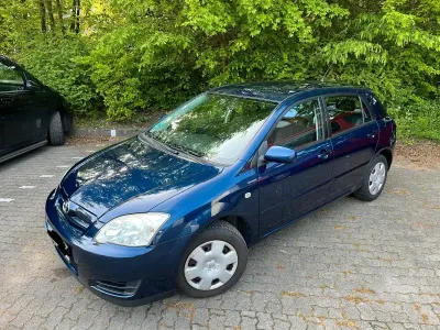 Brugt Toyota Corolla 90 HK (66 kW) 2005 Blå Sedan