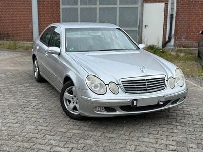 Mercedes E200
