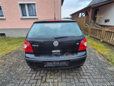 Gebraucht VW Polo Basis 64 PS (47 kW) 2004 Schwarz Kleinwagen