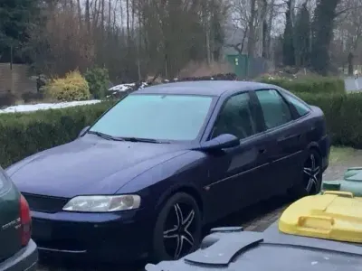 Gebraucht Opel Vectra 170 PS (125 kW) 1999 Blau Limousine