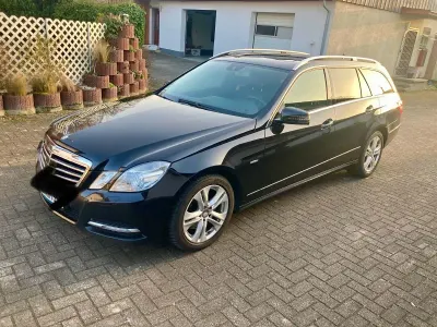 Gebraucht Mercedes E350 265 PS (194 kW) 2011 Schwarz Kombi