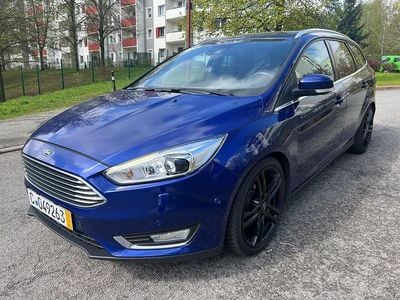 Second-hand Ford Focus ST-Line 150 CP (110 kW) 2015 Albastru Break