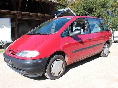 Second-hand Ford Galaxy Ghia 116 CP (85 kW) 1996 Roșu Monovolum