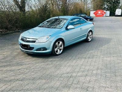Gebraucht Opel Astra Cabriolet Cosmo 140 PS (102 kW) 2010 Blau Cabrio
