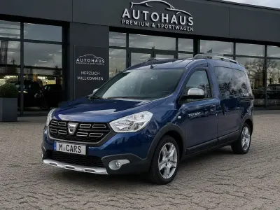 Gebraucht Dacia Dokker Stepway 131 PS (96 kW) 2019 Blau Van / Kleinbus